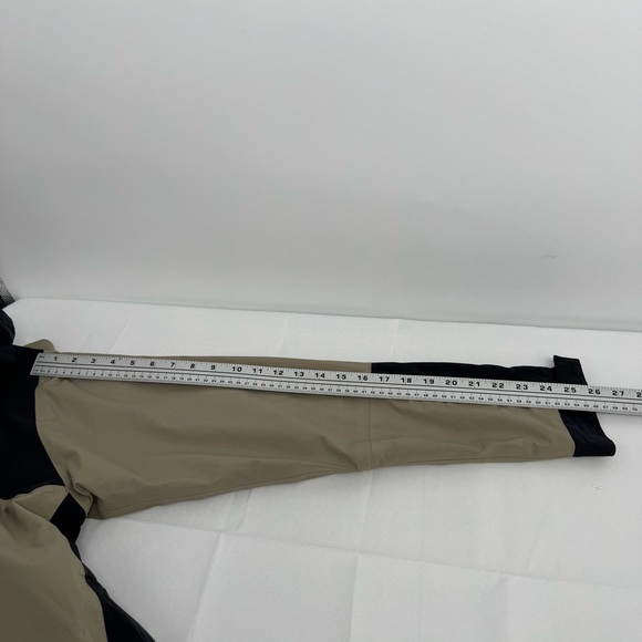 GALVIN GREEN Men’s M GOLF 1/2 ZIPPER WINDSTOPPER GORE-TEX JACKET - Picture 6 of 16